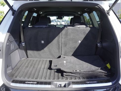 Used 2026 Lexus TX 500h AWD w/ Technology Package image 31
