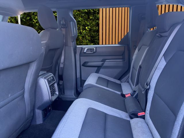 Used 2025 Ford Bronco Big Bend AWD/4WD image 2