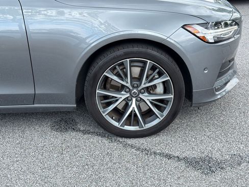 Used 2017 Volvo S90 T6 Momentum w/ Vision Package AWD/4WD image 12