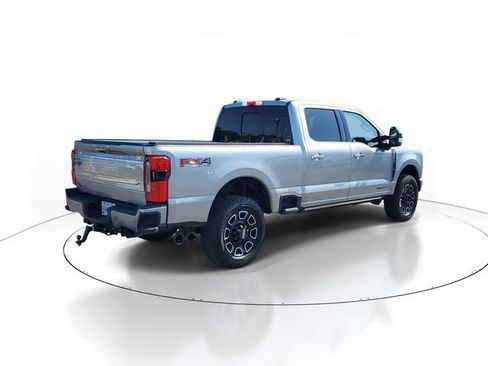 Used 2023 Ford F350 Platinum AWD/4WD image 3