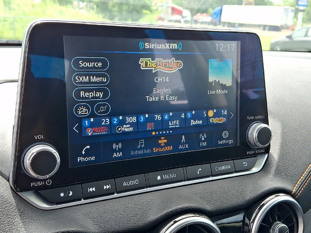 Used 2023 Nissan Sentra SR w/ Electronics Package FWD image 17