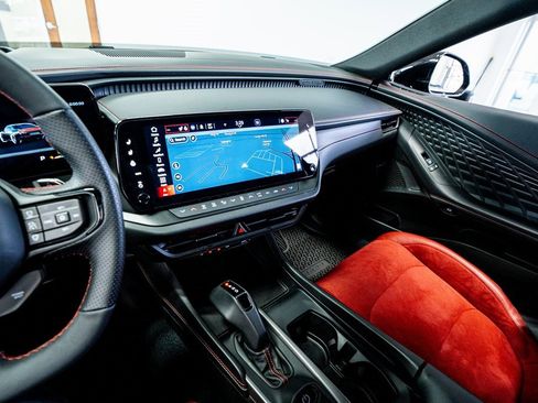 Used 2025 Dodge Charger R/T Scat Pack w/ Track Pack image 43