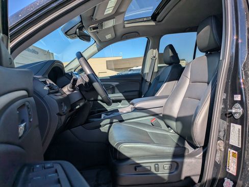 Used 2025 Honda Ridgeline RTL image 26