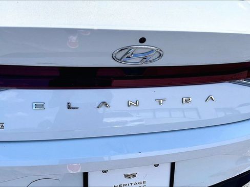 Used 2021 Hyundai Elantra SEL w/ Cargo Package FWD image 21