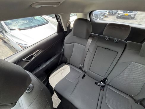 Used 2025 Kia Sportage LX FWD image 39