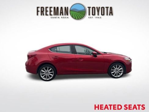 Used 2017 MAZDA MAZDA3 Touring FWD image 4