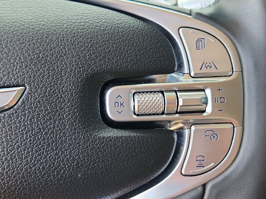 Used 2024 Genesis GV80 2.5T AWD/4WD image 17