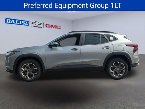 New 2026 Chevrolet Trax LT w/ Driver Confidence Package FWD image 6