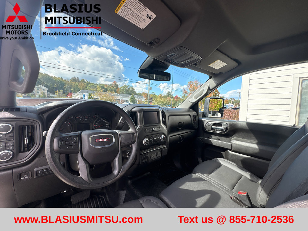 Used 2025 GMC Sierra 2500 Pro w/ 1SA Pro Safety Plus Package AWD/4WD image 18