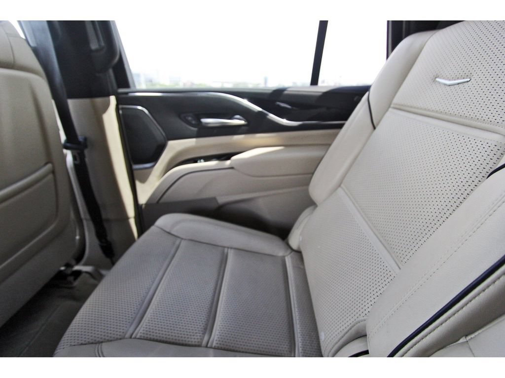 Certified 2023 Cadillac Escalade Premium Luxury w/ Performance Package AWD/4WD image 12