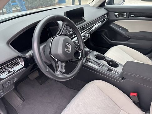 Used 2023 Honda Civic EX image 18