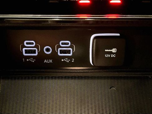 Used 2023 Jeep Grand Cherokee Altitude AWD/4WD image 27