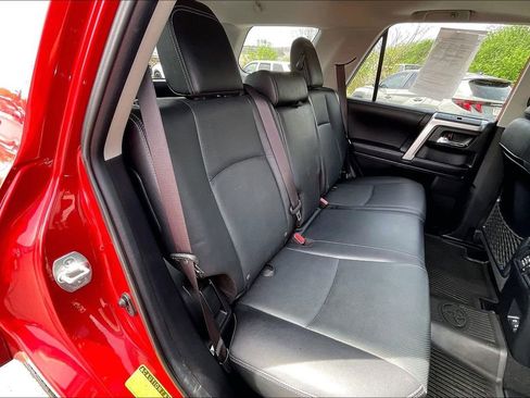 Used 2021 Toyota 4Runner Limited AWD/4WD image 26