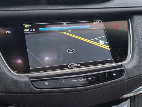 Used 2018 Cadillac XT5 Luxury w/ Driver Awareness Package image 19