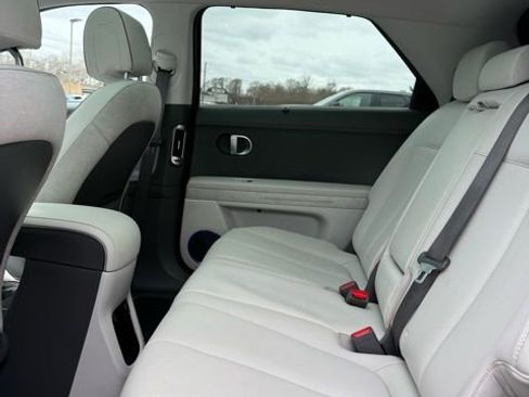 Used 2023 Hyundai Ioniq 5 Limited image 19