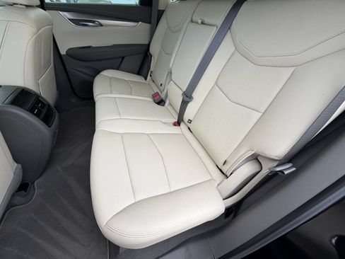 Used 2022 Cadillac XT5 Premium Luxury FWD image 18