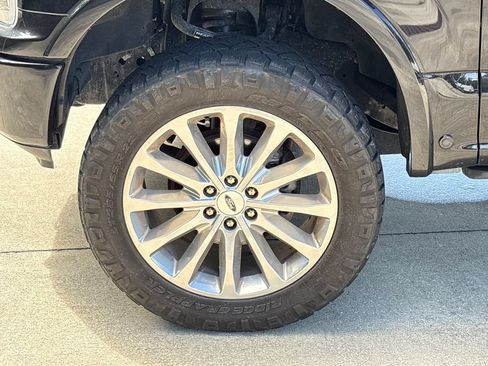 Used 2019 Ford F150 Limited w/ Trailer Tow Package AWD/4WD image 12