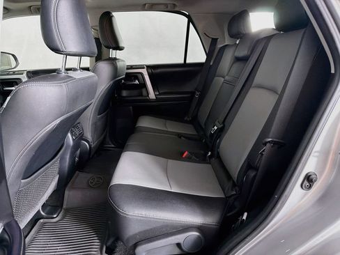Used 2022 Toyota 4Runner SR5 Premium w/ Moonroof Package RWD image 37