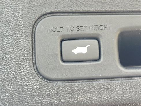 Certified 2025 Acura MDX w/ Technology Package image 13