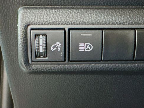 Used 2025 Toyota Corolla LE image 16