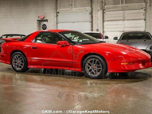 Used 1995 Pontiac Firebird Coupe image 18