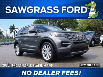 Used 2023 Ford Explorer Platinum w/ Technology Package