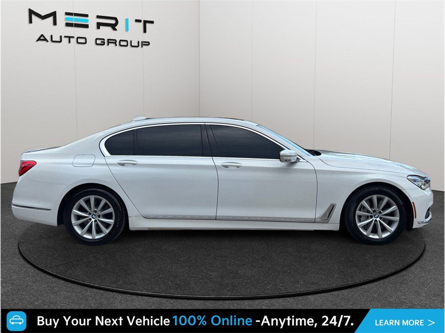 Used 2018 BMW 750i xDrive AWD/4WD image 10