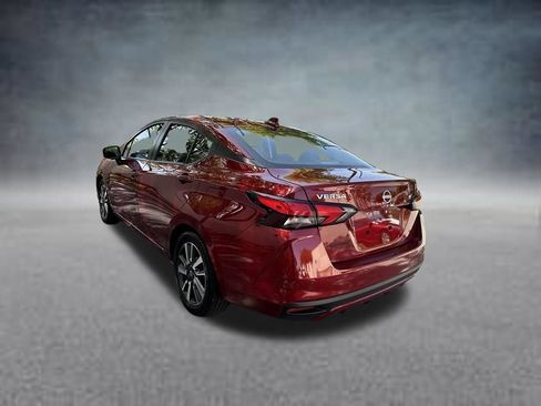 Used 2024 Nissan Versa SV FWD image 5