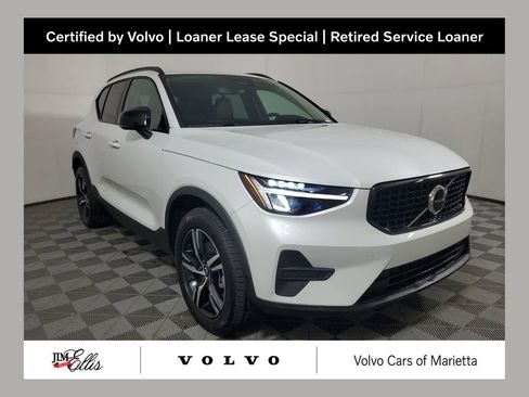 Certified 2026 Volvo XC40 B5 Core w/ Climate Package AWD/4WD image 1