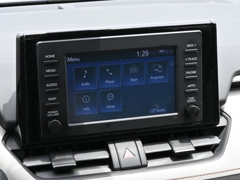 Used 2019 Toyota RAV4 XLE FWD image 18