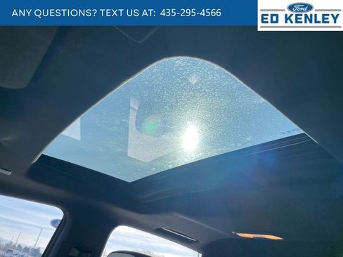 Used 2023 GMC Canyon AT4X image 6