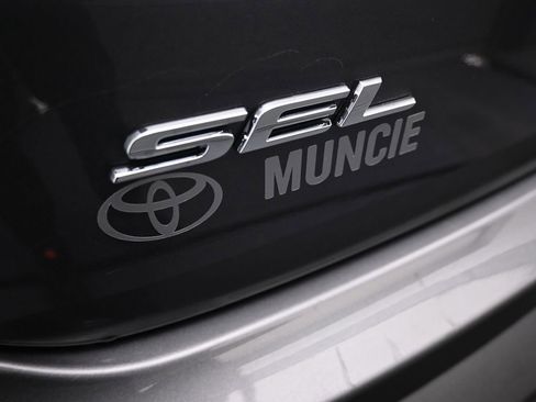 Used 2024 Ford Edge SEL AWD/4WD image 39