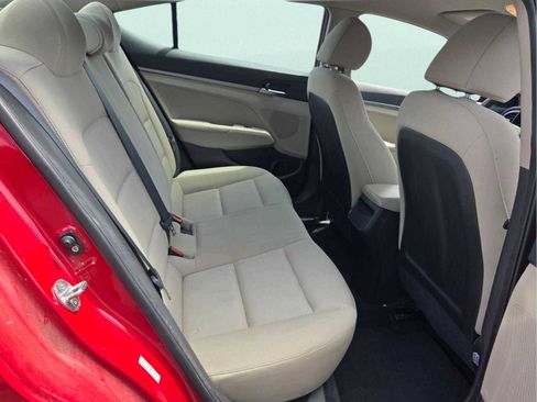 Used 2017 Hyundai Elantra SE FWD image 14