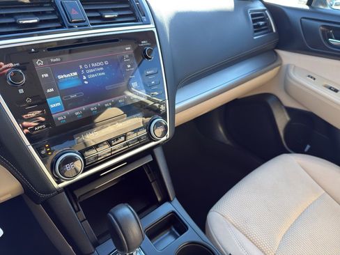 Used 2019 Subaru Outback 2.5i Premium image 21
