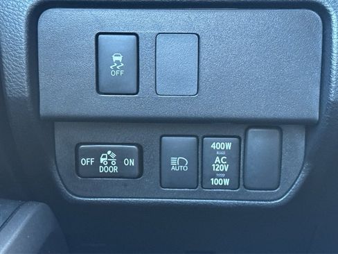 Used 2020 Toyota Tacoma TRD Sport image 30