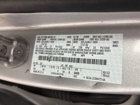 Used 2020 Ford Escape SE image 13