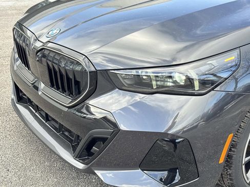 New 2026 BMW 550e xDrive w/ Premium Package image 12