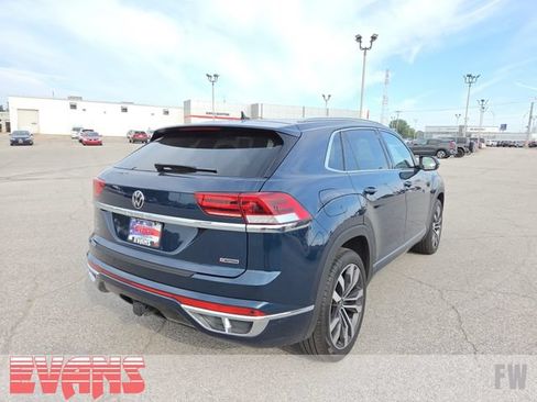 Used 2022 Volkswagen Atlas Cross Sport SEL Premium R-Line AWD/4WD image 29