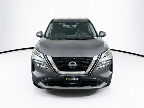 Used 2023 Nissan Rogue SV FWD image 2