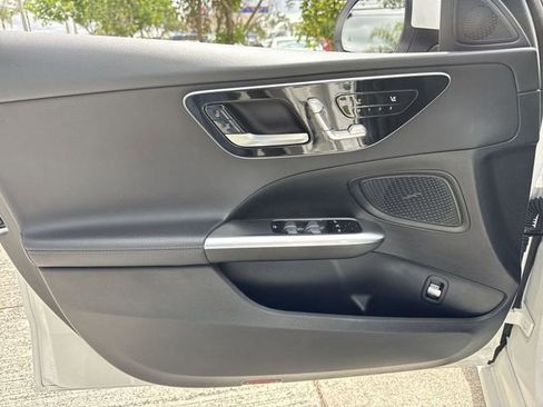 Used 2024 Mercedes-Benz C 300 Sedan image 13