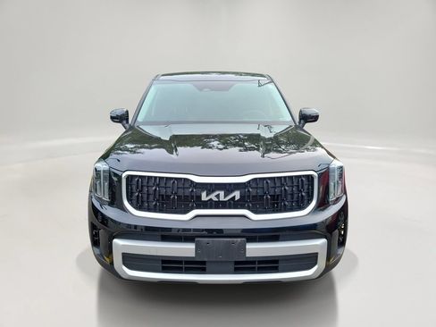 Used 2024 Kia Telluride LX FWD image 2