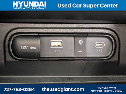 Used 2025 Kia Sportage EX image 25