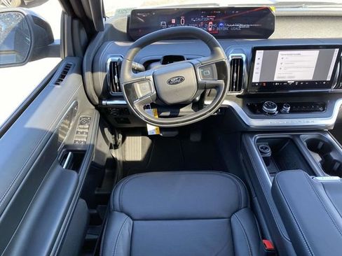 New 2025 Ford Expedition Max Platinum w/ Stealth Appearance Package image 10