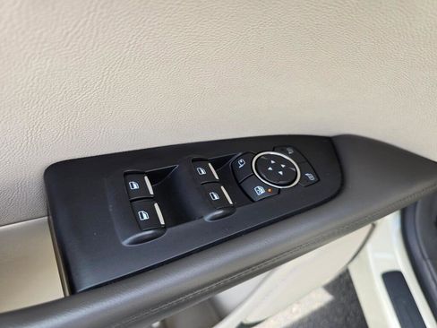 Used 2018 Lincoln MKX Select w/ Select Plus Package AWD/4WD image 27
