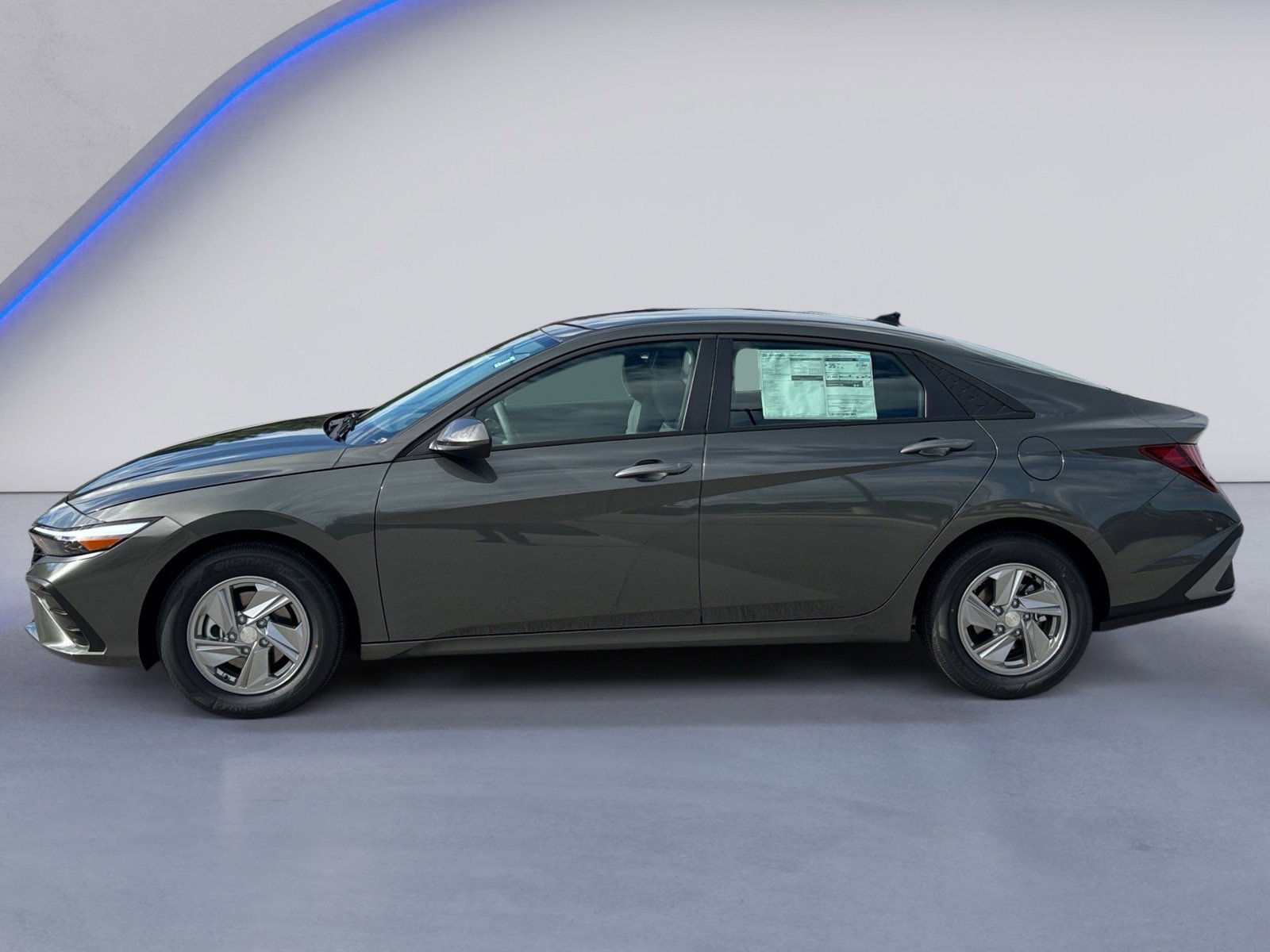 New 2026 Hyundai Elantra SE FWD image 7