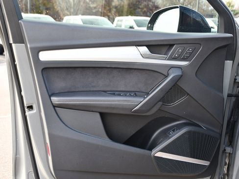 Used 2021 Audi SQ5 Prestige w/ Prestige Package image 23