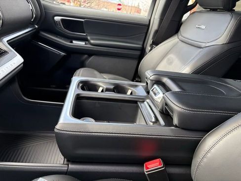 New 2026 Ford Expedition Platinum w/ Stealth Appearance Package image 26