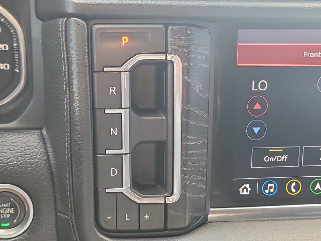 Used 2021 GMC Yukon Denali w/ Denali Ultimate Package AWD/4WD image 31