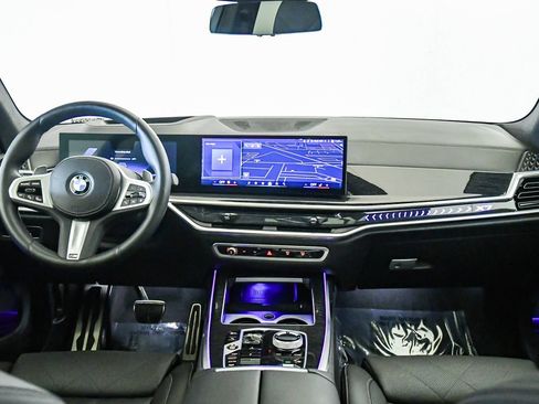 Used 2024 BMW X7 xDrive40i w/ Executive Package AWD/4WD image 15