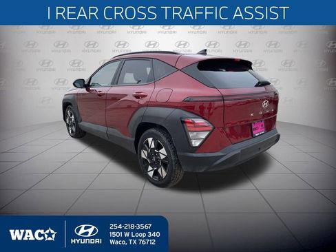 Used 2025 Hyundai Kona SEL image 11